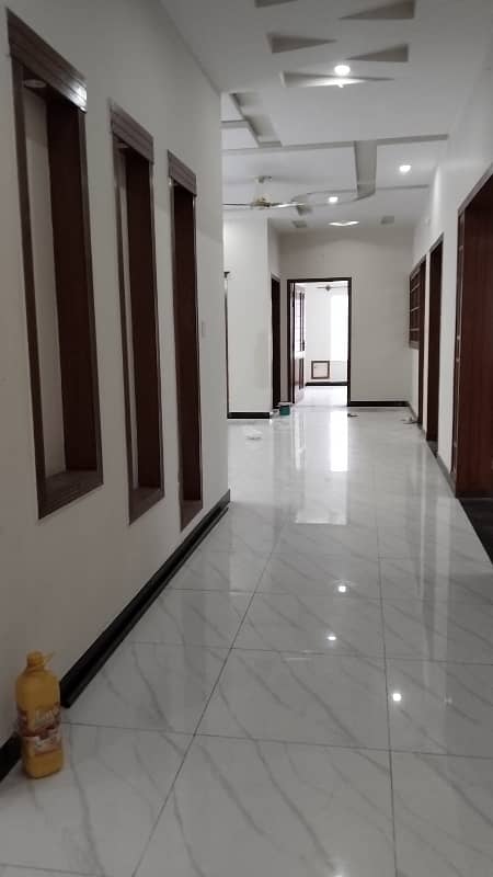 1 kanal upper portion for Rent visit Anytime 3 bedroom Attach bathroom 1 kitchen 1DRAWING room 1 sarvan quarter contact 03345370600 0