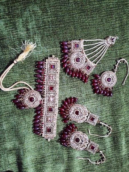 Maroon ans Gold Bridal heavy jewellery set 1