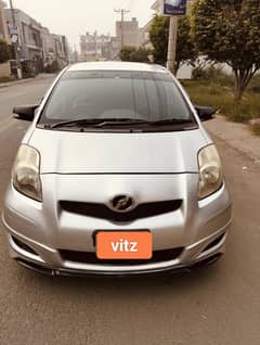 Toyota Vitz 1.0F 2010 model