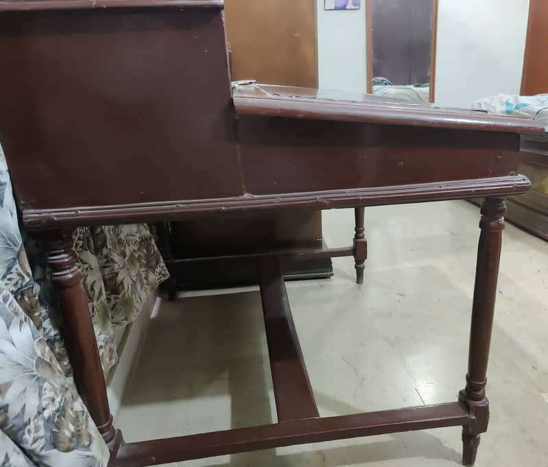 Vintage office table with large drawer for paperwork 1