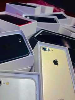 iphone 7 plus 128gb PTA approved 03457061567 My WhatsApp number