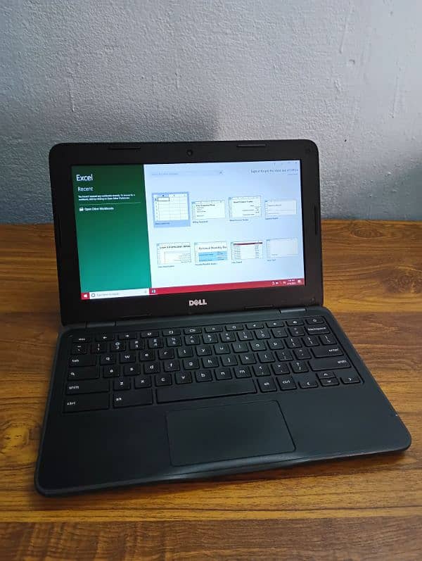 Dell Computer Laptop 1