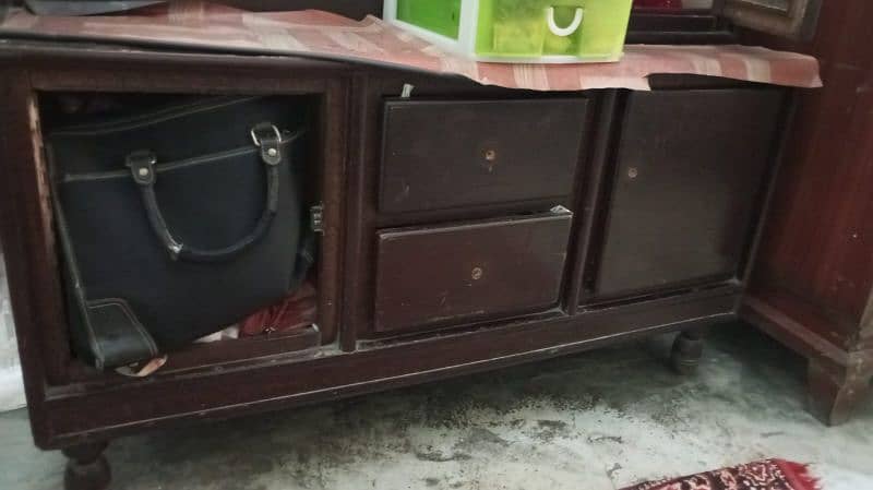 Affordable Dressing Table with Storage – 5000 Rupees 2