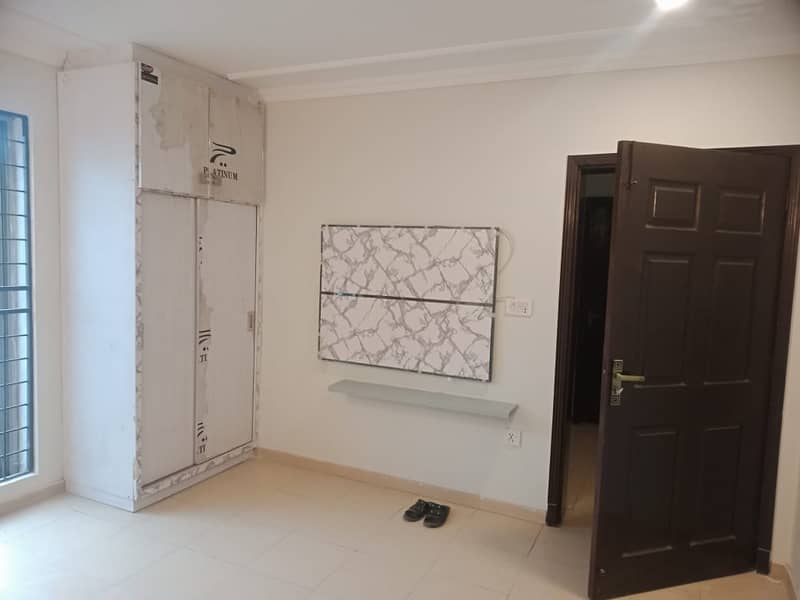 Spacious 3-Bedroom Modern House for Sale in Tariq Garden, Lahore 6