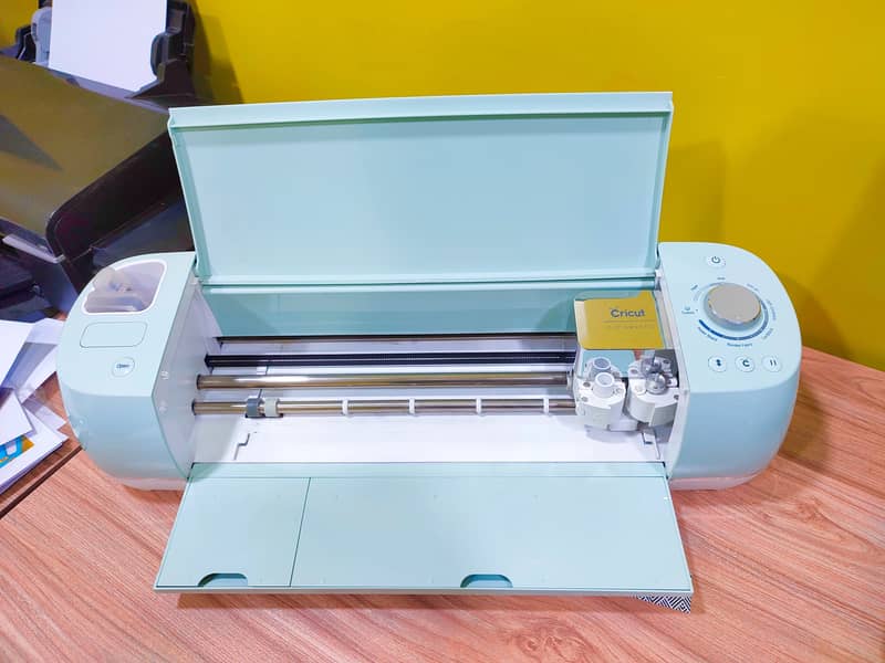 Imported Cricut Machine – Needs Minor Repair 3