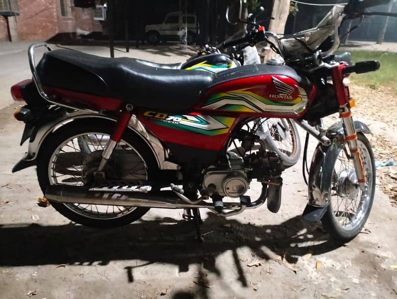 Slightly used 10/10 condition Honda cd 70 1