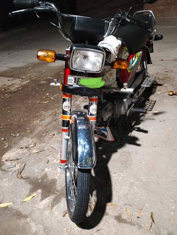 Slightly used 10/10 condition Honda cd 70 2