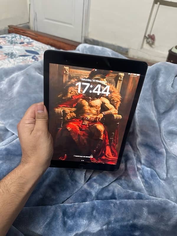 Ipad 8th Generation - 128 GB 6