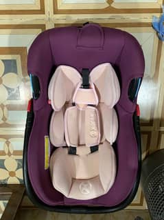 Baby car seat/ portable cot