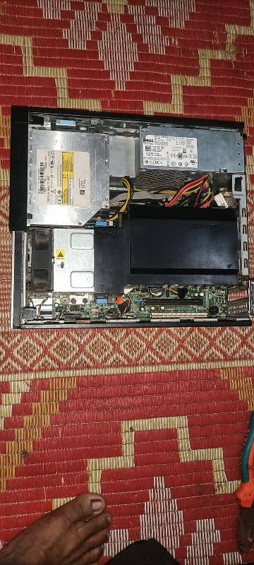 DELL daxtop PC core 2 due for sale in working condition 0