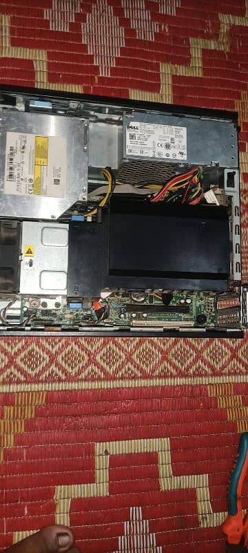 DELL daxtop PC core 2 due for sale in working condition 2