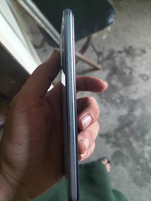 vivo y33s 7