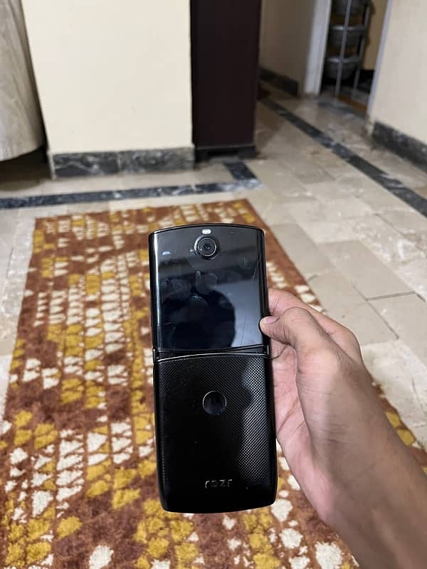 Motorola razr 2019 3