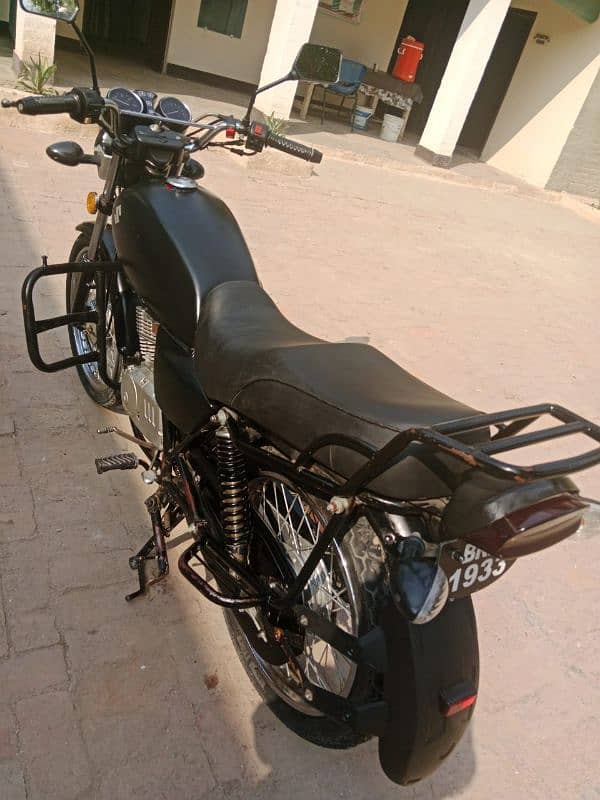 Suzuki GS 150 for sale 5