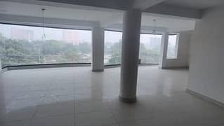 Comercial Hall Available For Rent, For Any Commercial Activity