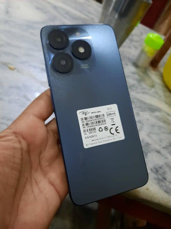 itel A70 pro. black colour. 10/10 condition. 8/256 GB brand new. . 0