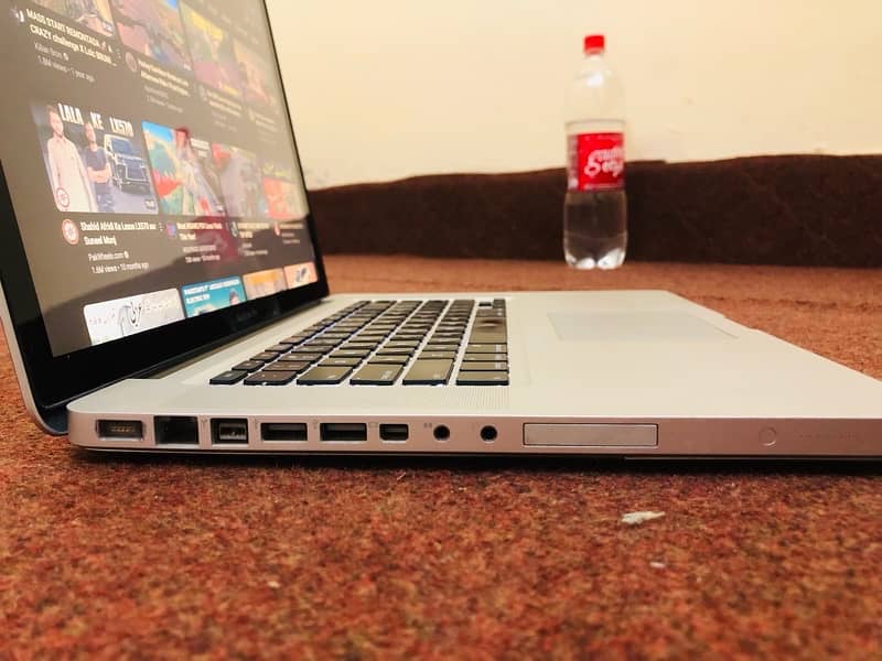 MacBook Pro  Good Condition 5