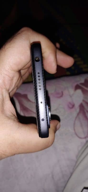 Redmei note 12 pro very less used like new 3