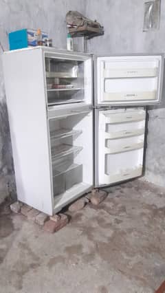 Dawlance fridge for sale