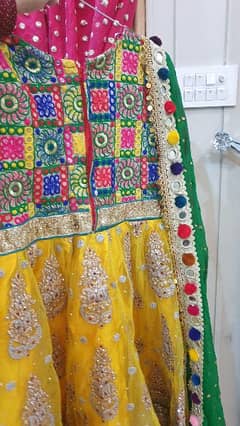 mehndi dress for bride