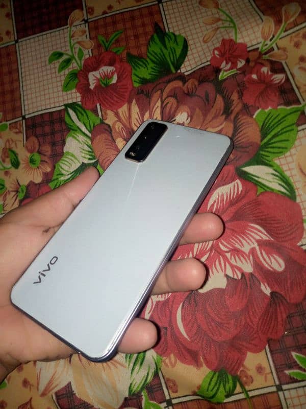 Vivo Y20 4