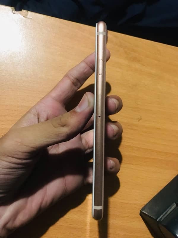 IPhone 8 256gb NON-PTA rose gold premium 3