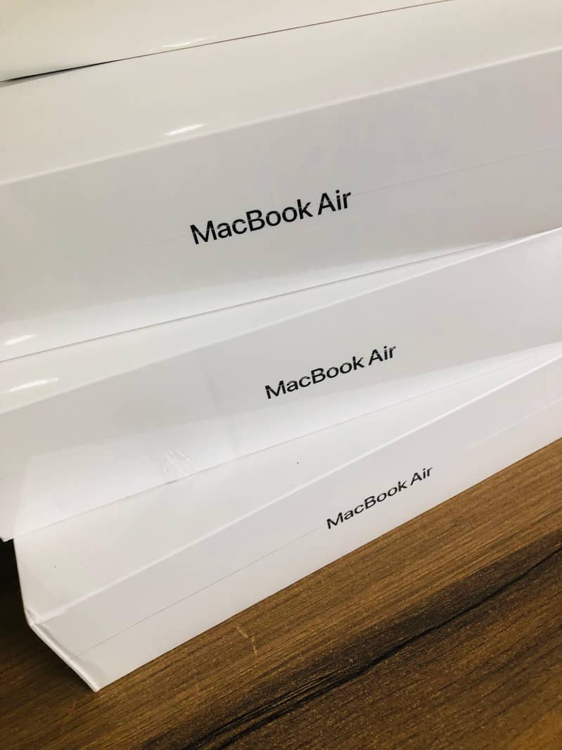 Apple Mac Book Air M1 Chip New 1