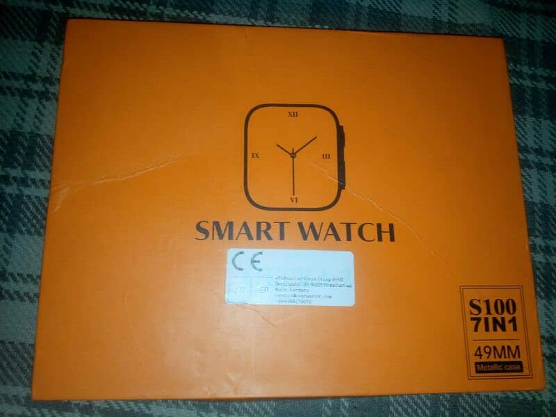 S100 SMART WATCH BOX PACK 2