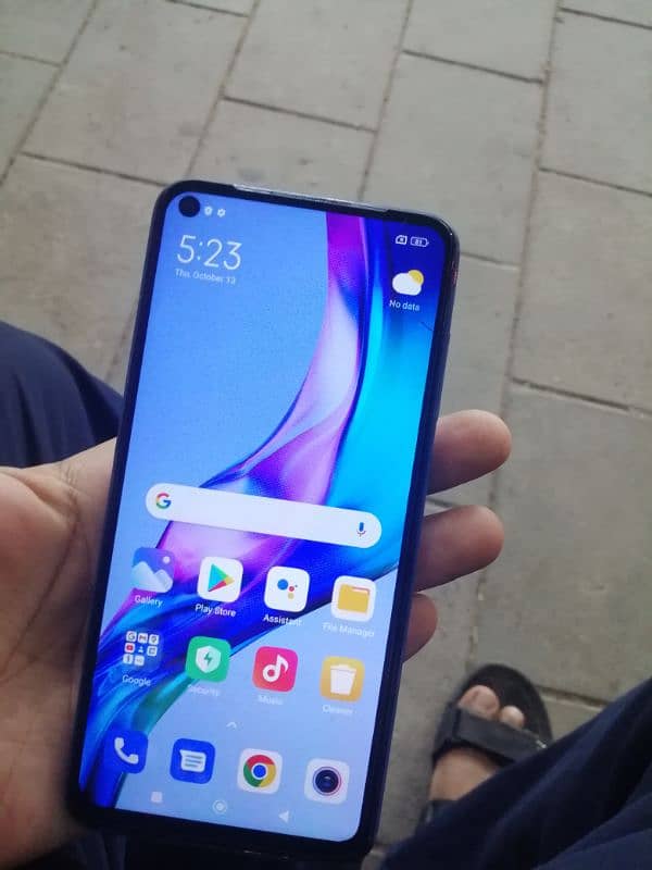 Redmi note 9 with box glass crack little 1