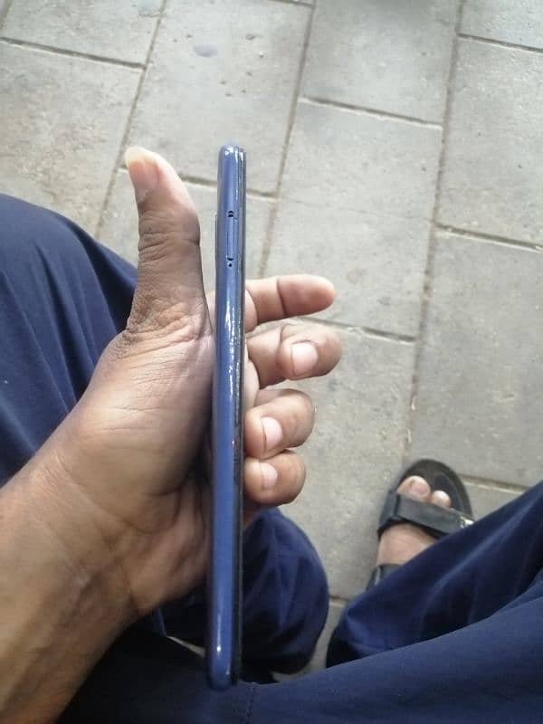 Redmi note 9 with box glass crack little 9