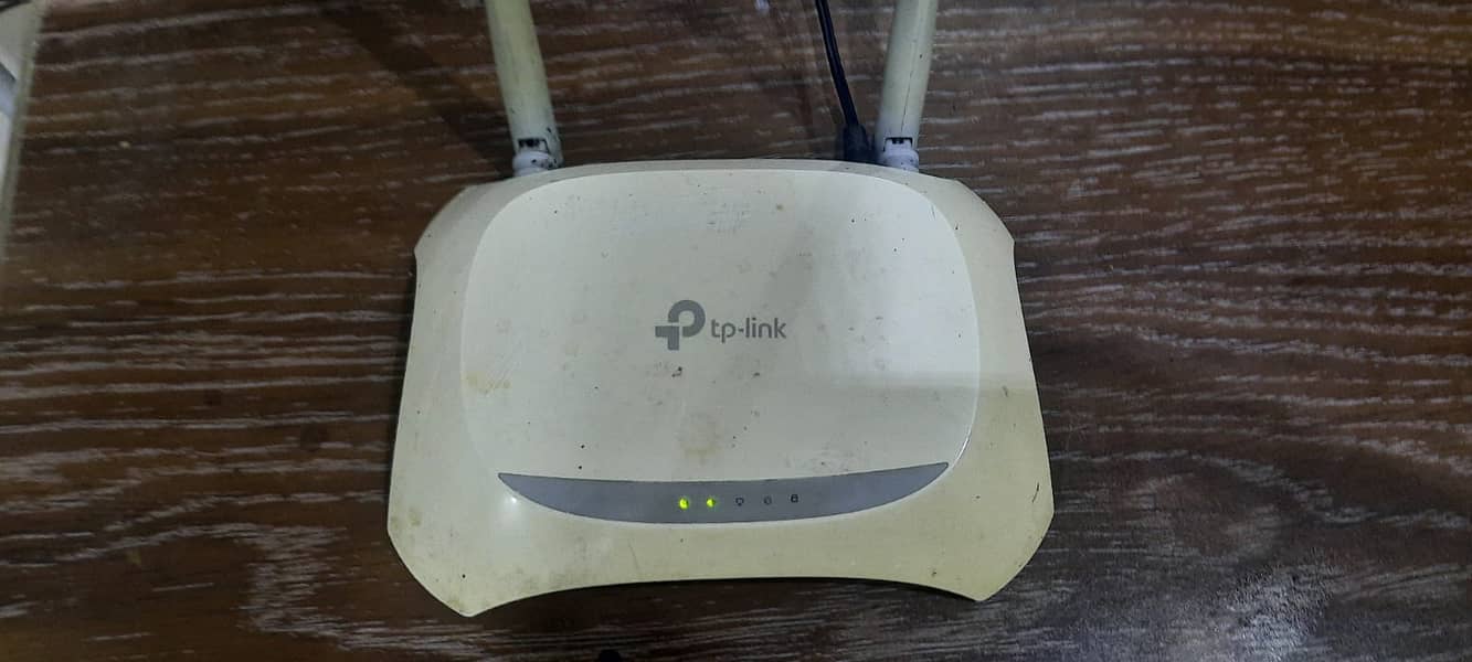 Tp Link Wr840n Dual Antenna Router in Woking Condition 3