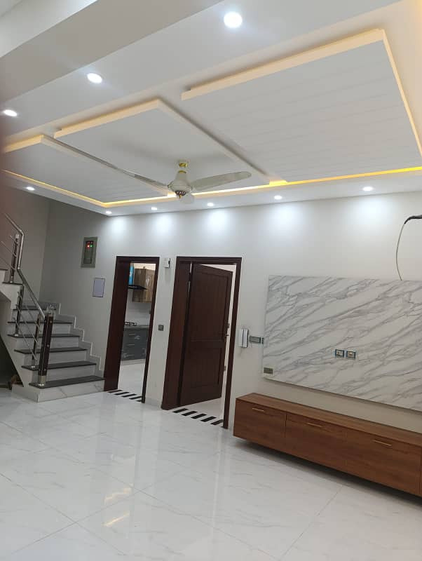 5 Marla Luxury Brand New House Available For Rent In BB Block Sector D Bahria Town Lahore 8