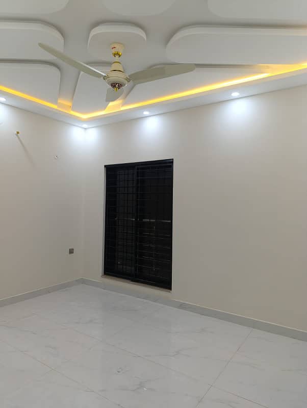 5 Marla Luxury Brand New House Available For Rent In BB Block Sector D Bahria Town Lahore 10