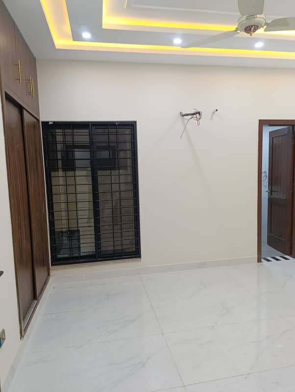 5 Marla Luxury Brand New House Available For Rent In BB Block Sector D Bahria Town Lahore 16