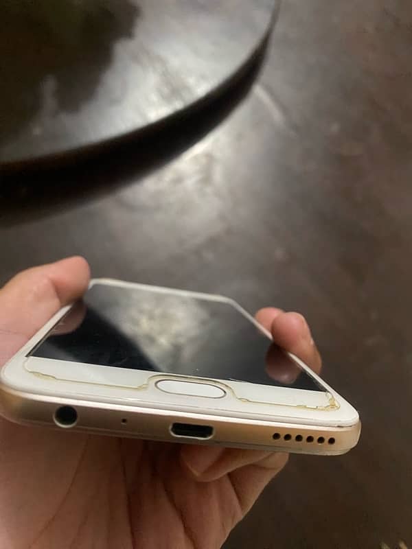 urgent sale phone 3