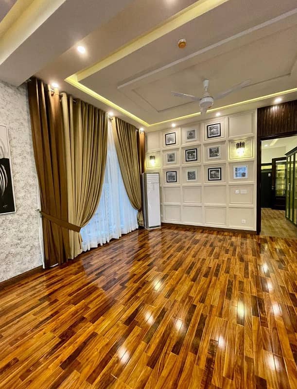 1 Kanal House for Rent in DHA Lahore Phase 6 Near H Main Block Park 2