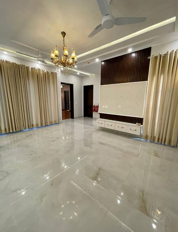 1 Kanal House for Rent in DHA Lahore Phase 6 Near H Main Block Park 21