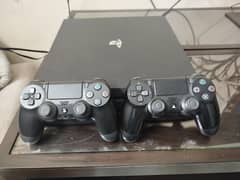 Play station 4 PS4 pro | 1 TB | 4k | extra controller