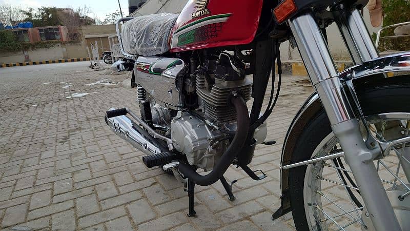 HONDA 125 SELF START 2023 MODEL FRESH 4