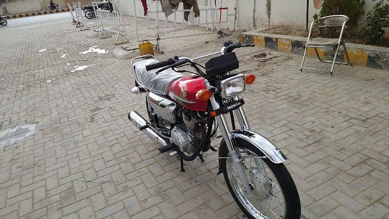 HONDA 125 SELF START 2023 MODEL FRESH 5