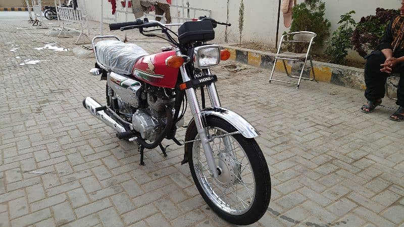 HONDA 125 SELF START 2023 MODEL FRESH 6