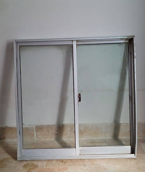 Aluminum sliding window 4