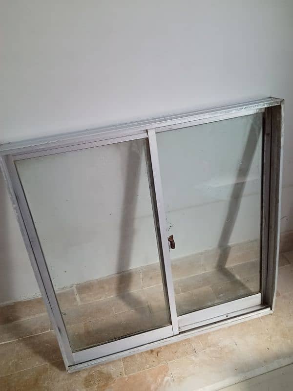 Aluminum sliding window 5