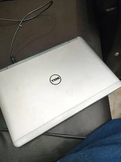 laptop hp core i3 4th gen 4gb ram 128gb SSD installed