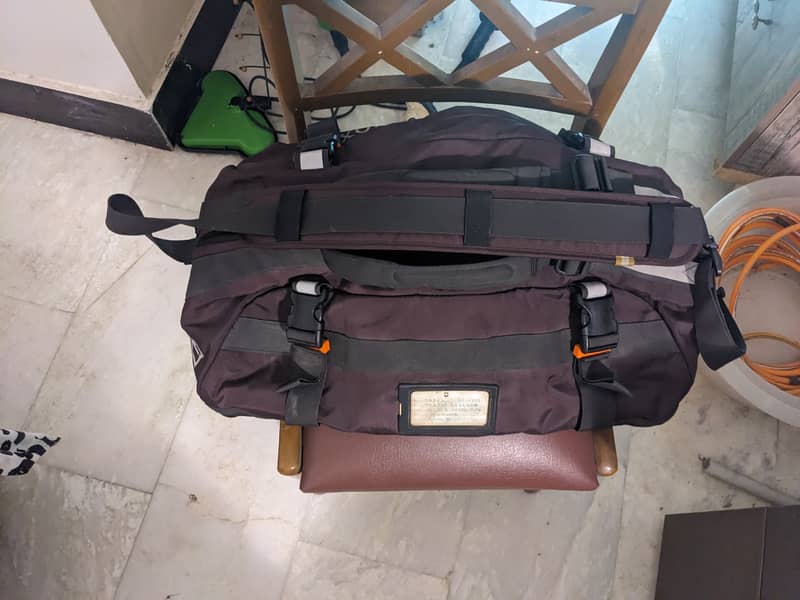 Victorinox Mountaineer 2-in-1 bag, duffel + backpack 7