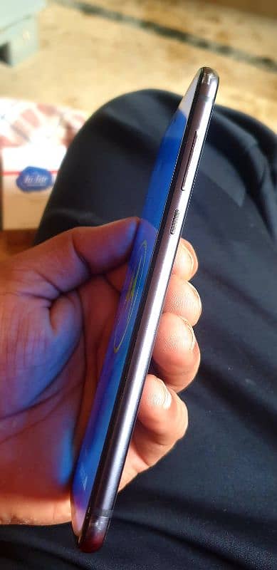 Motorola Z4 finger in screen 4