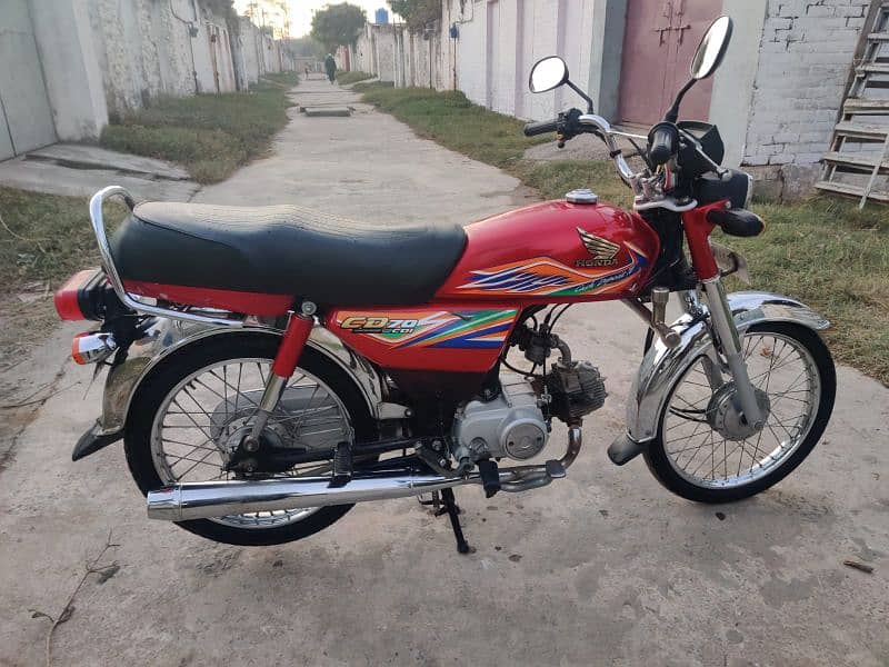 Honda CD 70 Model 2020 4