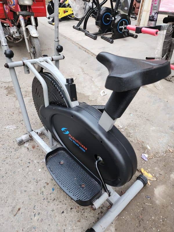 treadmils. (0309 5885468). gym cycles. ellapticals. spin bikes 17