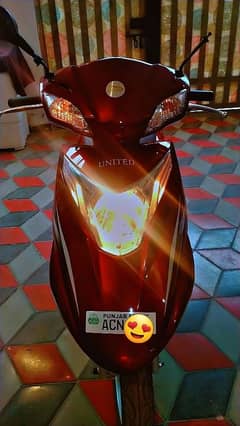 United Scooty 100cc for Sale in Lahore.