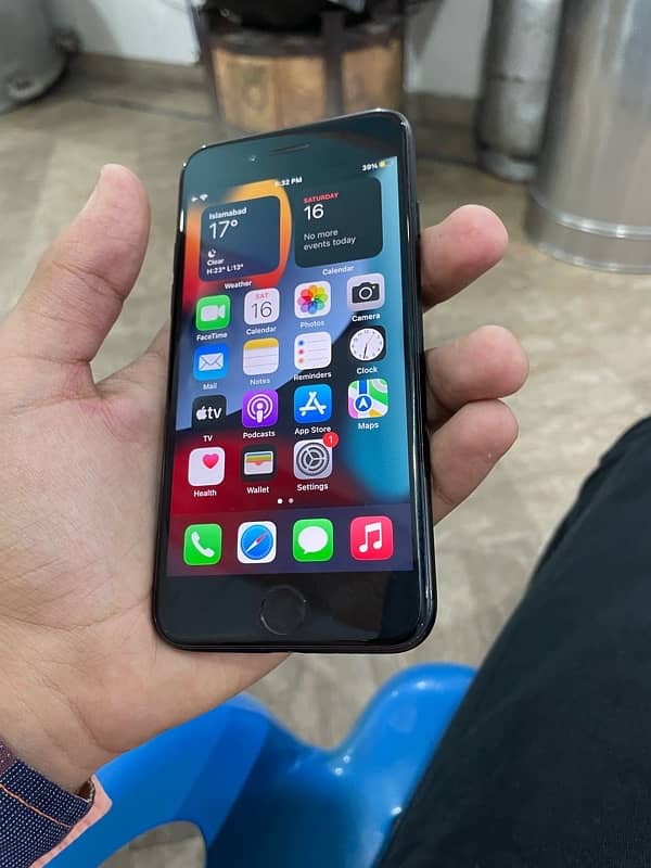 iphone 7 32 gb condition 10/9 0